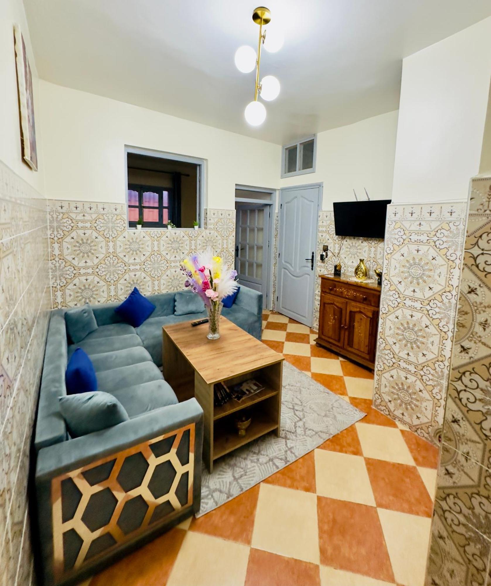 Apartment With 2 Bedrooms เอสเซาอิรา ภายนอก รูปภาพ